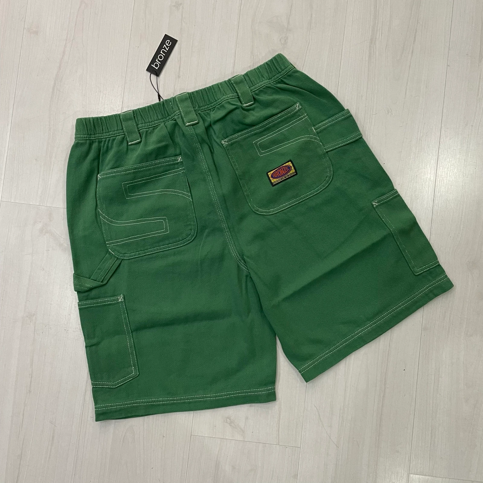 Bronze 56k - Karpenter Shorts (Verde) – photo 2